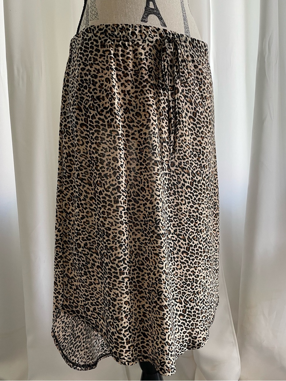 Leopard Print Hi-low Midi Skirt